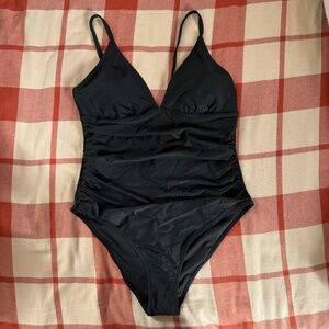 Cupshe black one-piece tummy control swimsuit with removable padding